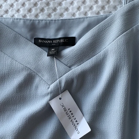 New Banana republic blouse - Picture 4 of 4